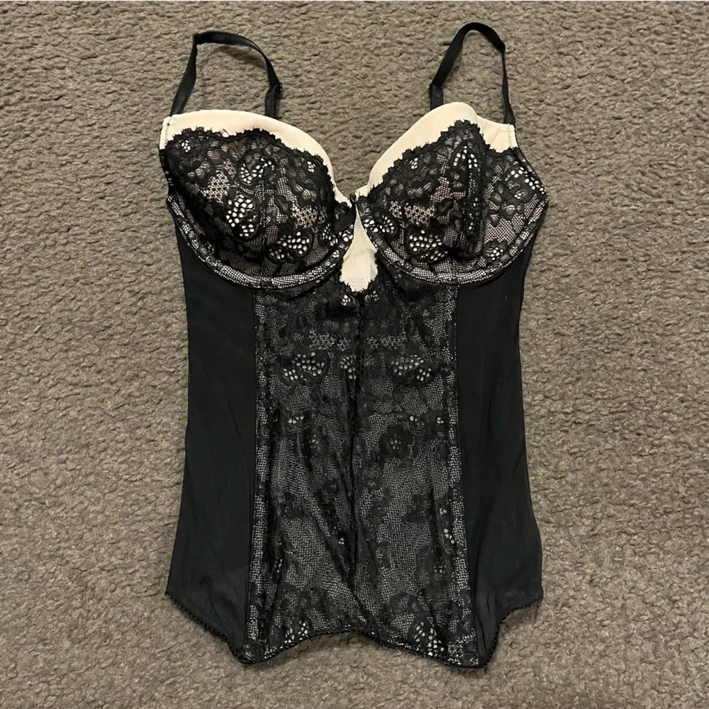 Victoria’s Secret Lace Bustier Corset Top